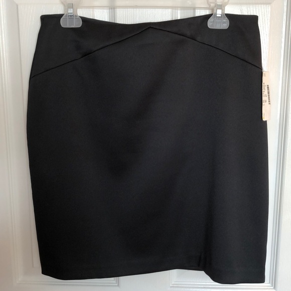 Fashion Bug Dresses & Skirts - Black Stretch Skirt Size 8